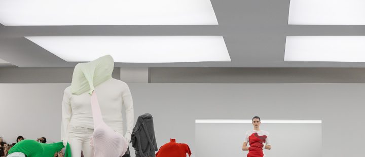 Issey Miyake FW25 at Paris Fashion Week Photo by Olivier Baco