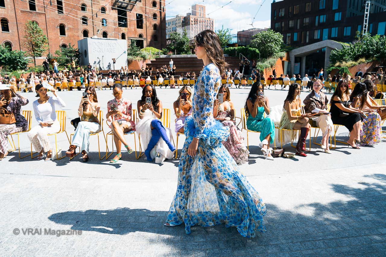 PatBOSS27_Runway-040-40