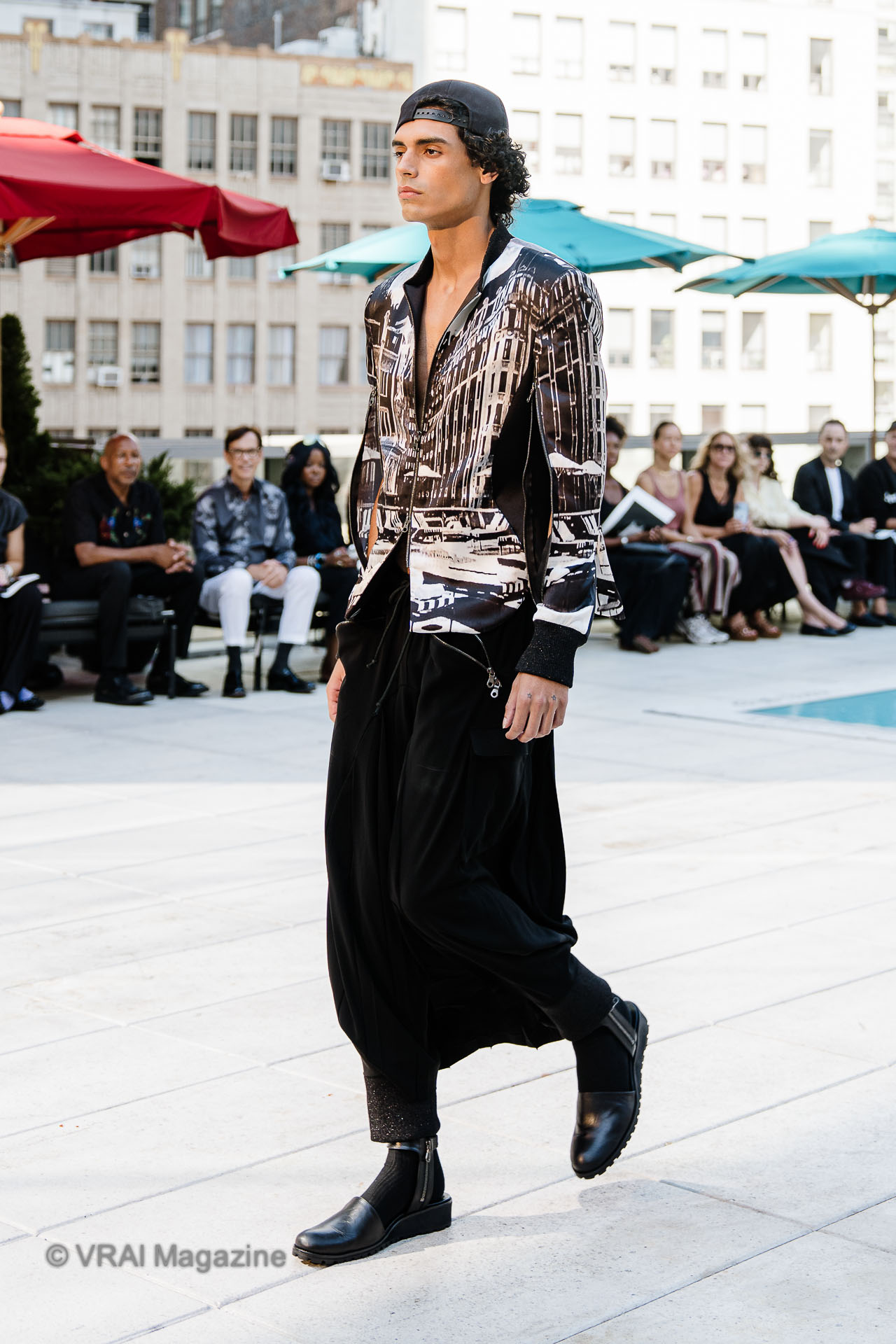 RYNSHUSS27_Runway-001-2