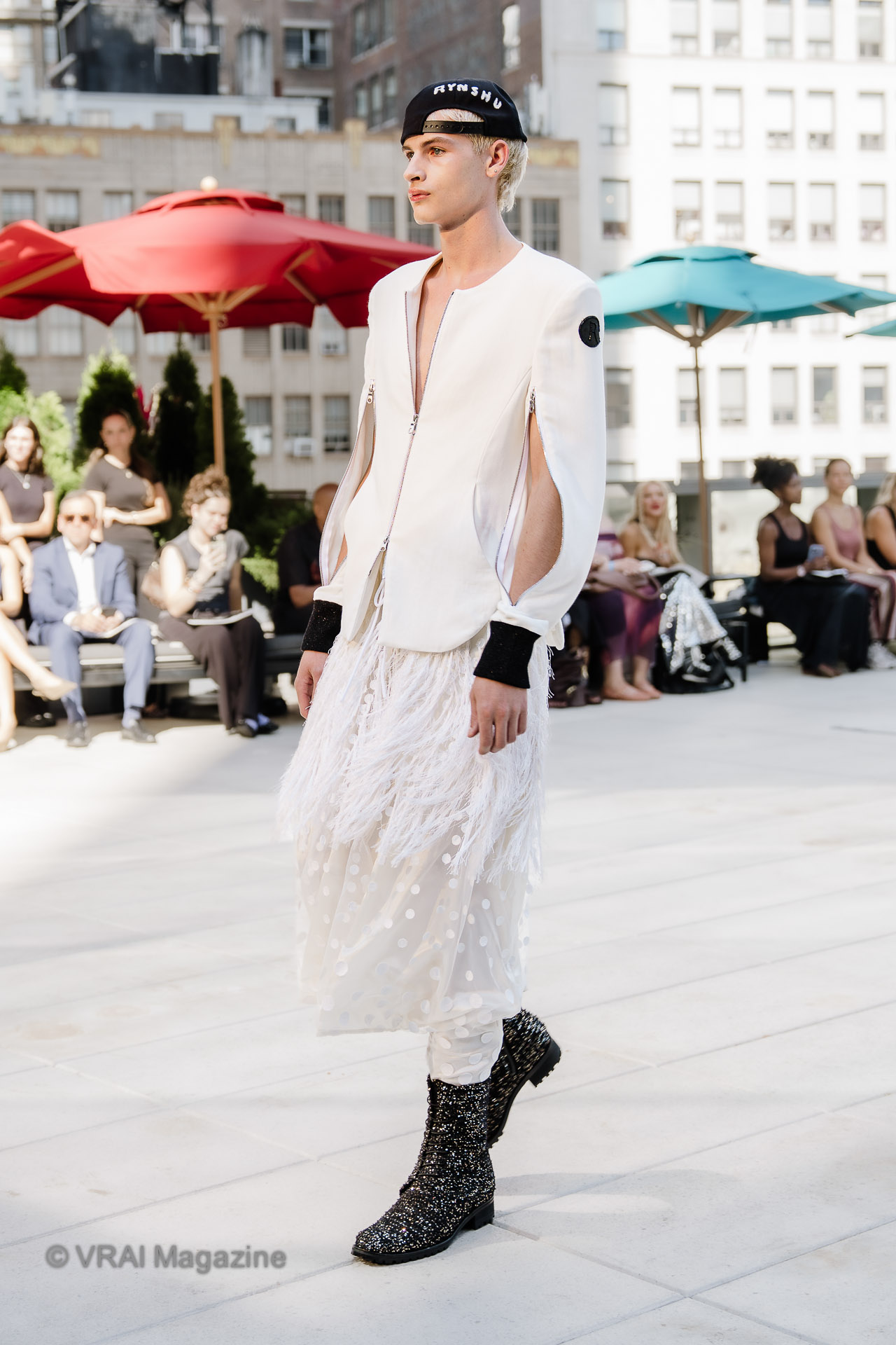 RYNSHUSS27_Runway-008-9