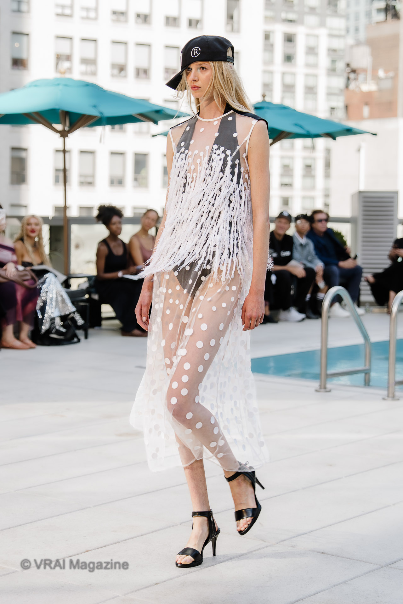 RYNSHUSS27_Runway-009-10