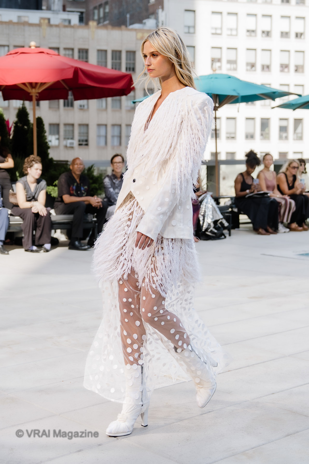 RYNSHUSS27_Runway-011-12