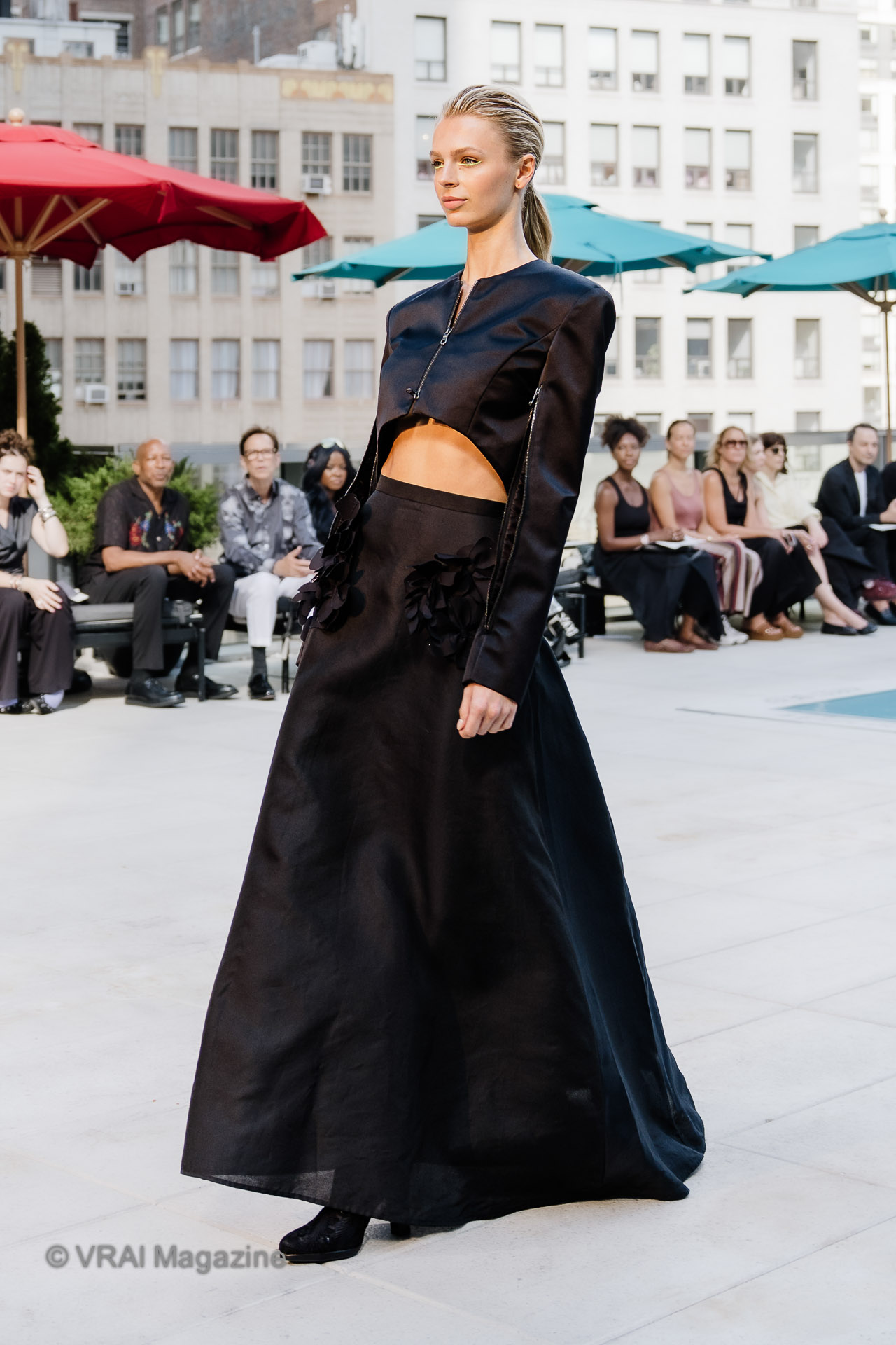 RYNSHUSS27_Runway-015-16