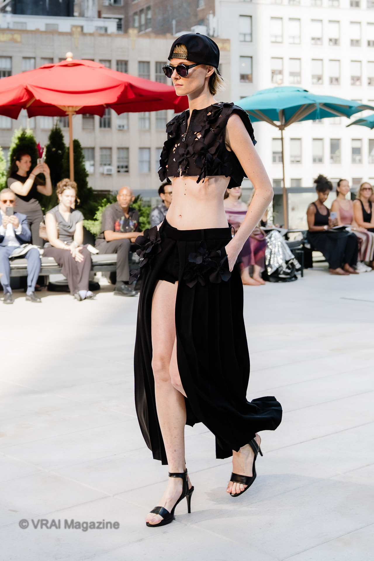 RYNSHUSS27_Runway-016-17