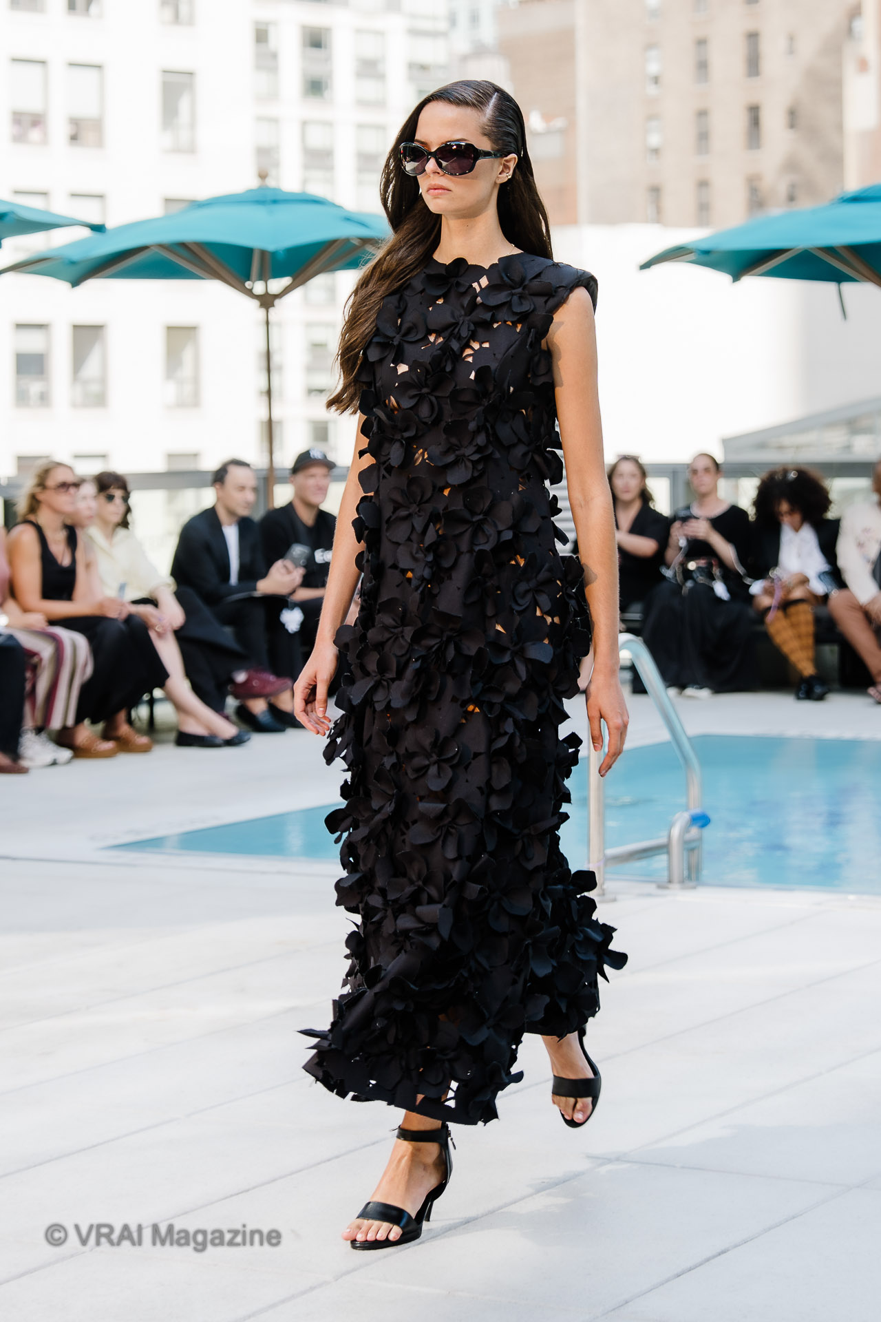 RYNSHUSS27_Runway-018-19