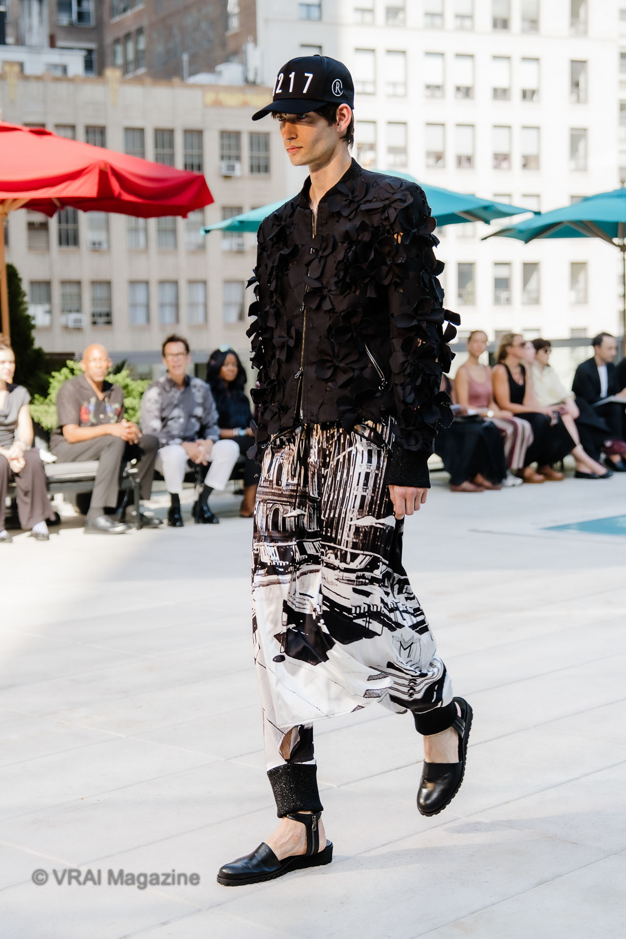 RYNSHUSS27_Runway-019-20