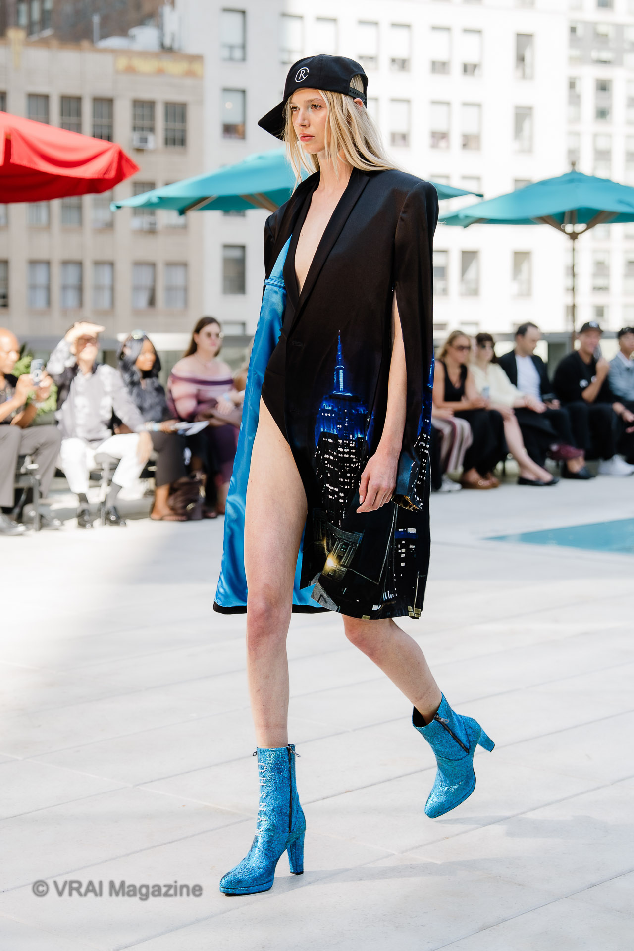 RYNSHUSS27_Runway-028-29