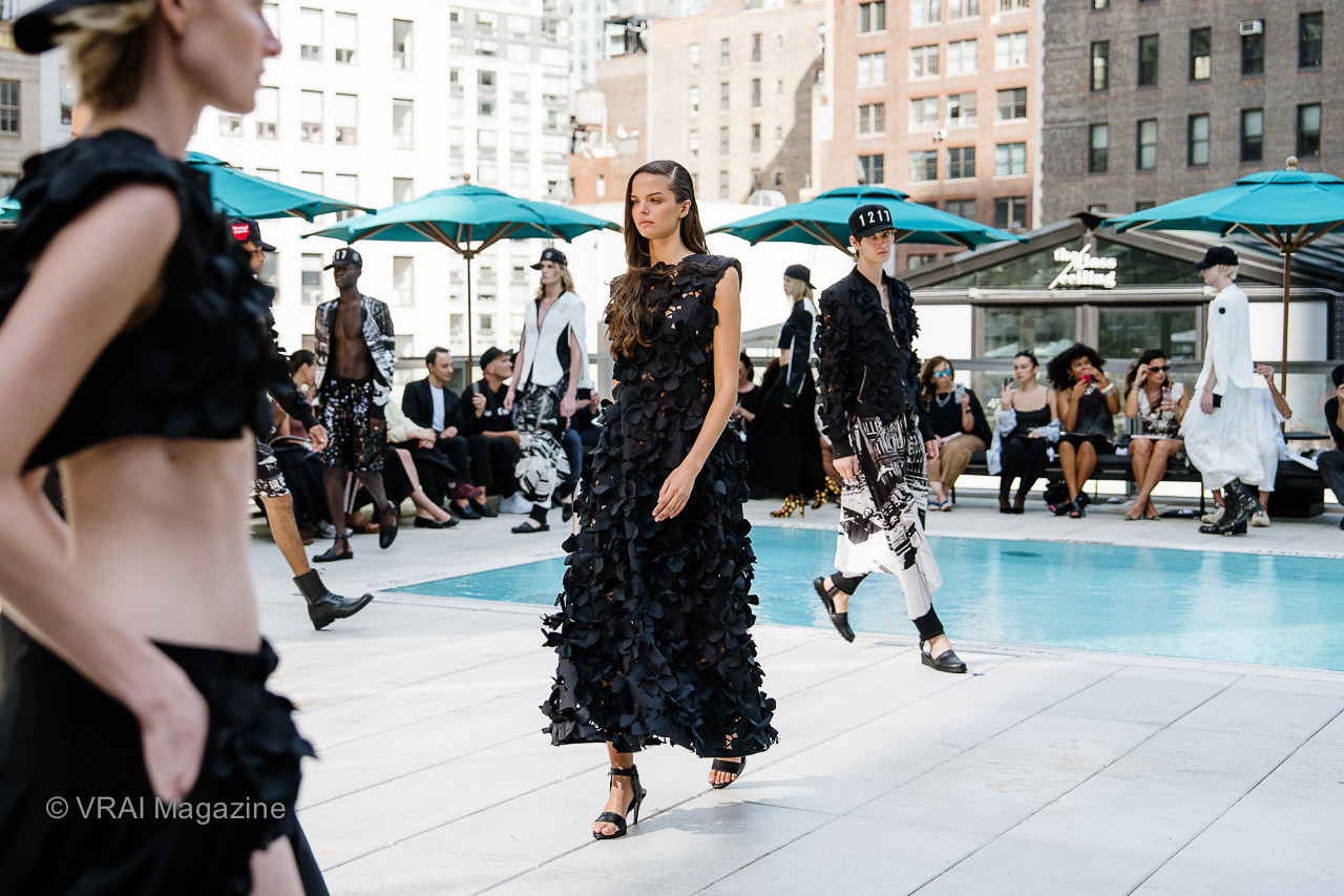 RYNSHUSS27_Runway-033-36