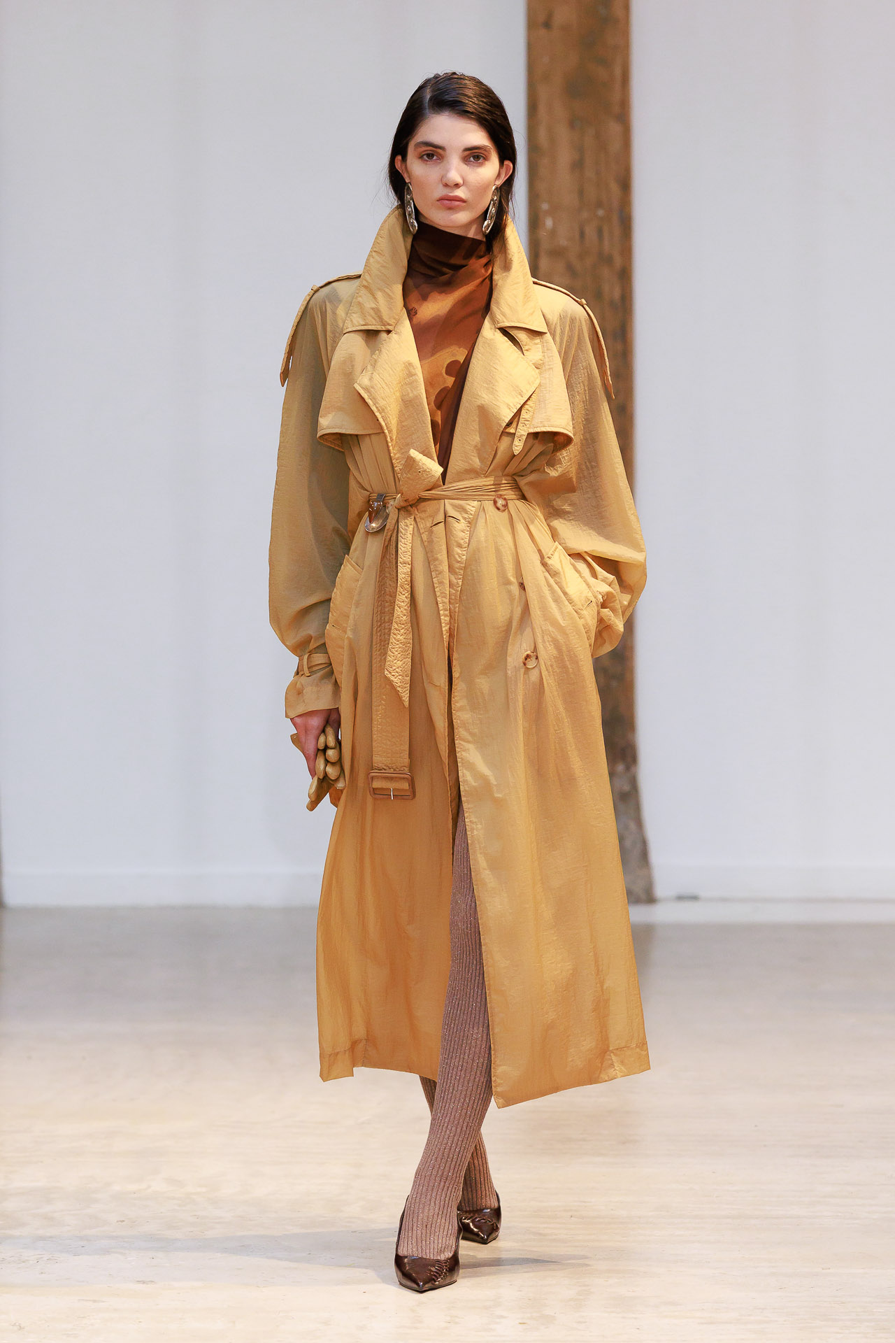 LOOK 12-12