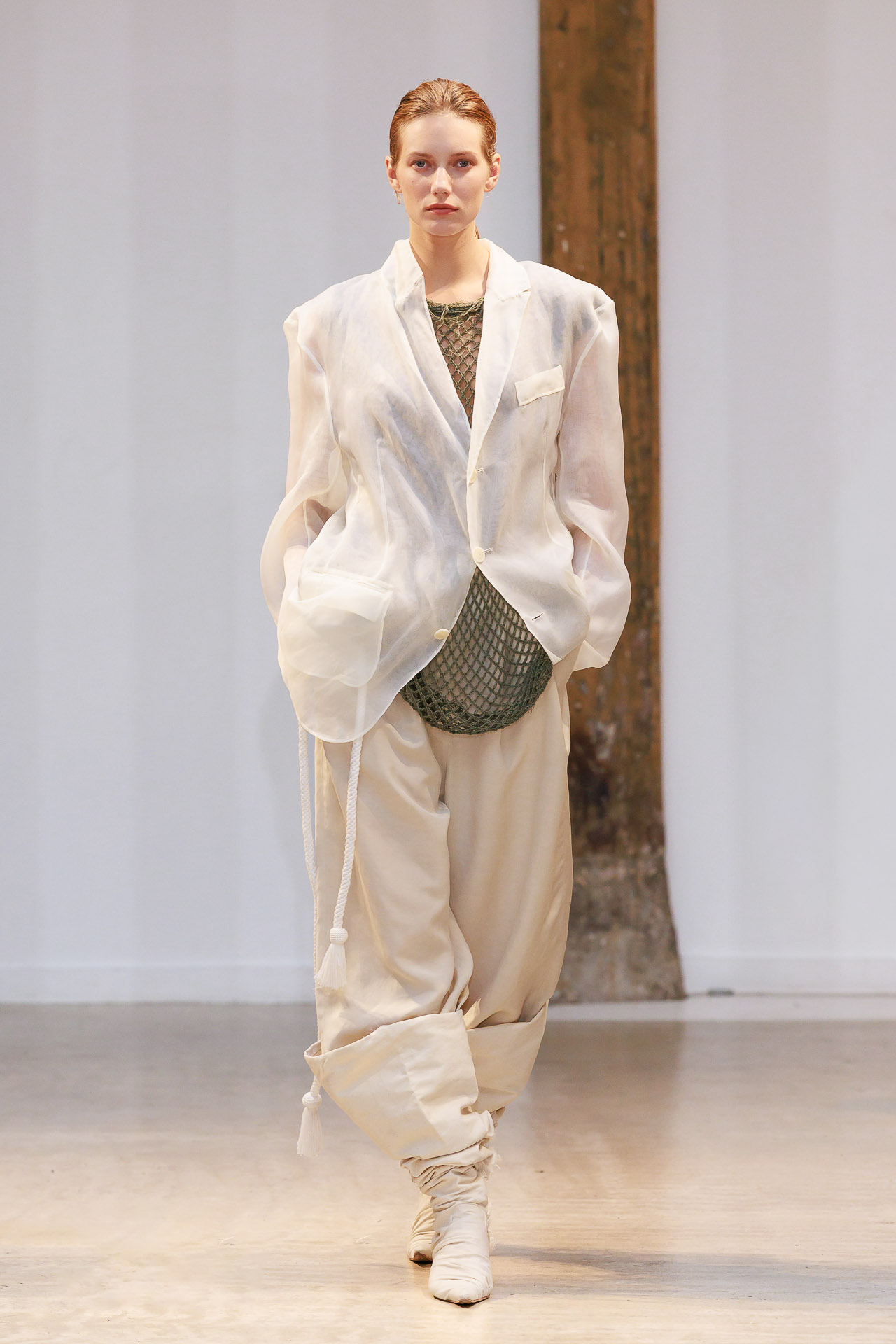 LOOK 17-17