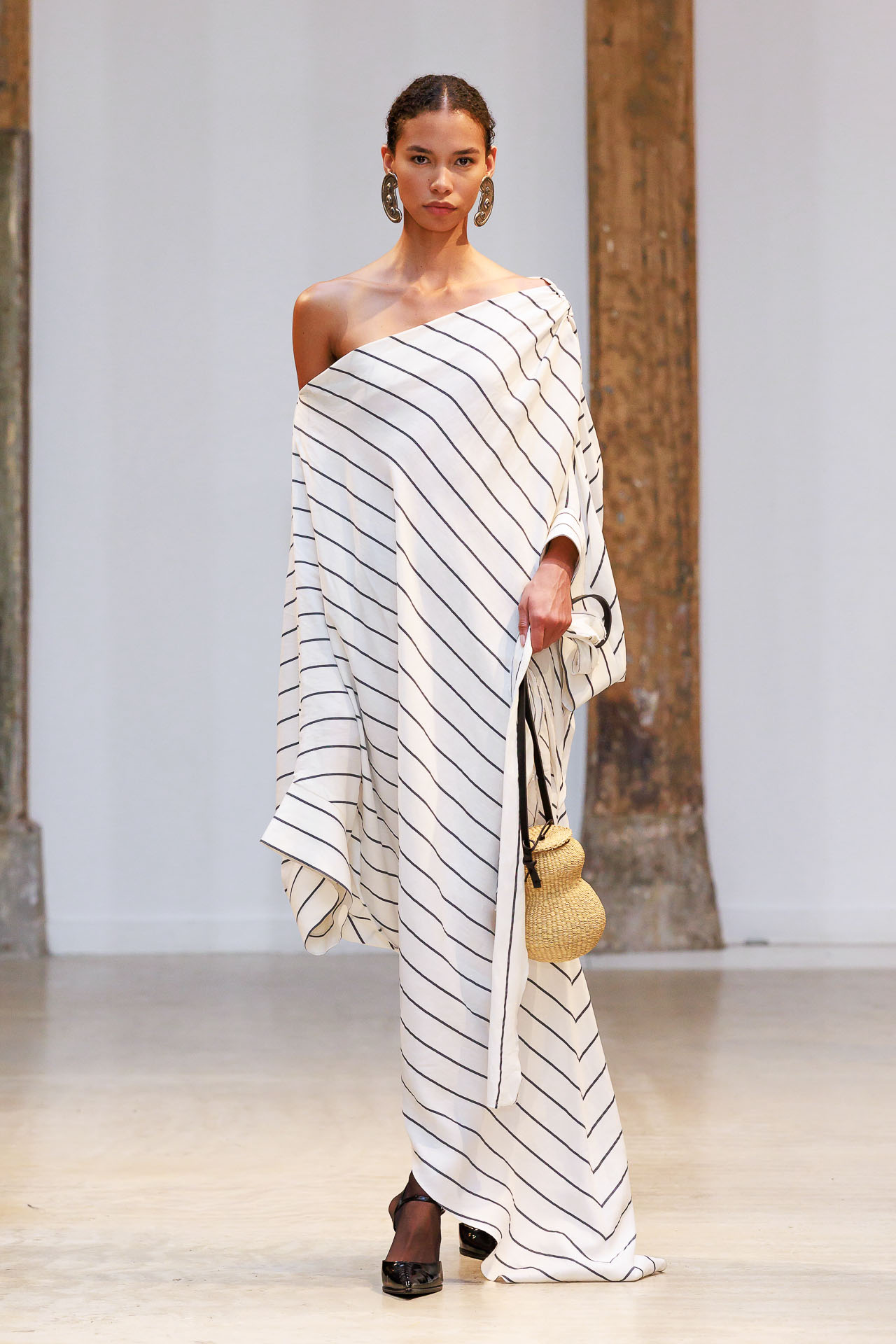 LOOK 23-23 Vautrait SS27 at PFW