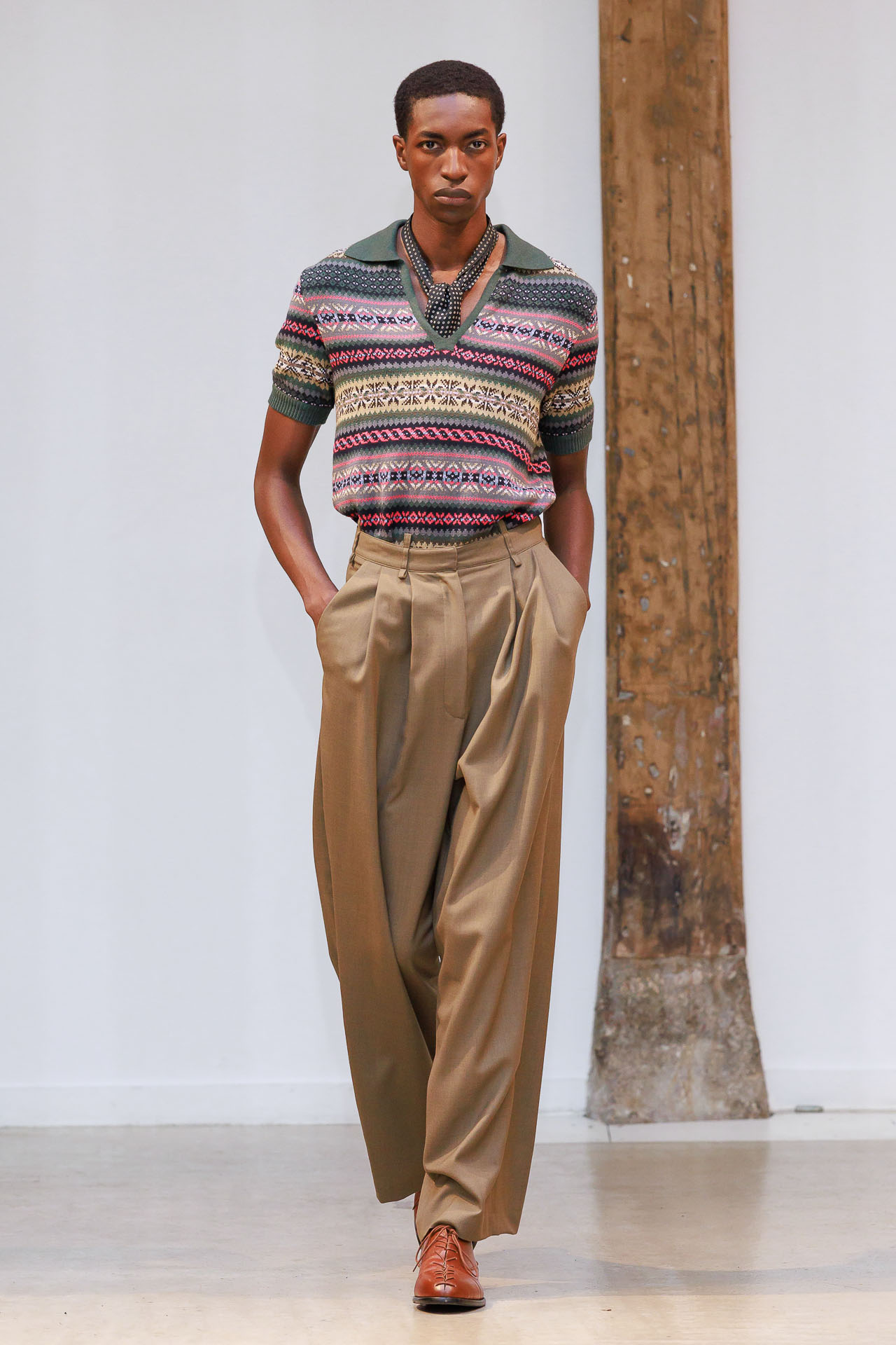 LOOK 9-9