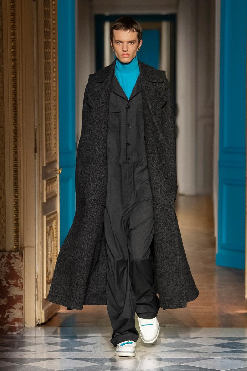 029 VALENTINO PAP MEN FW2425