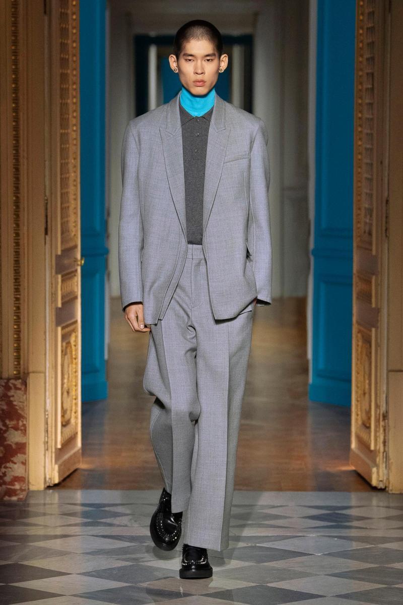 038 VALENTINO PAP MEN FW2425