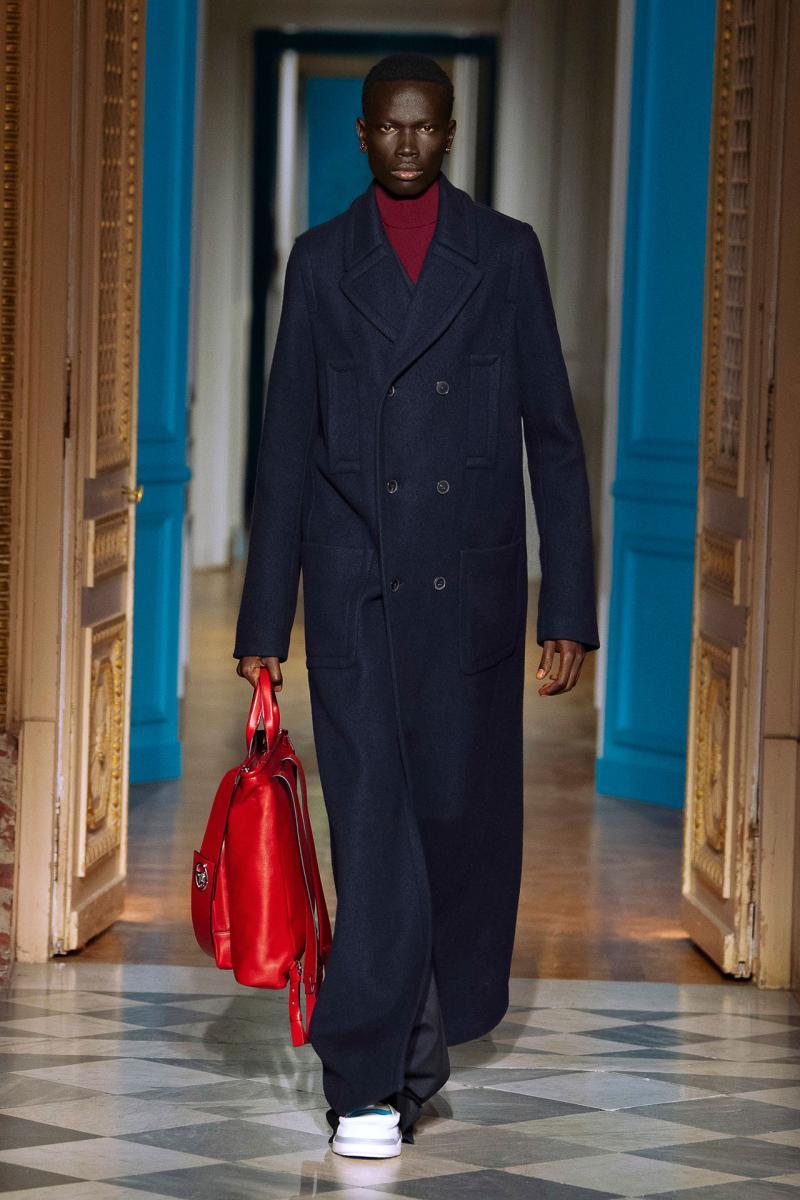 043 VALENTINO PAP MEN FW2425