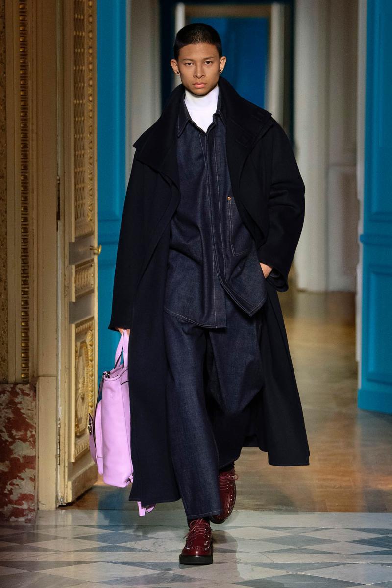 047 VALENTINO PAP MEN FW2425