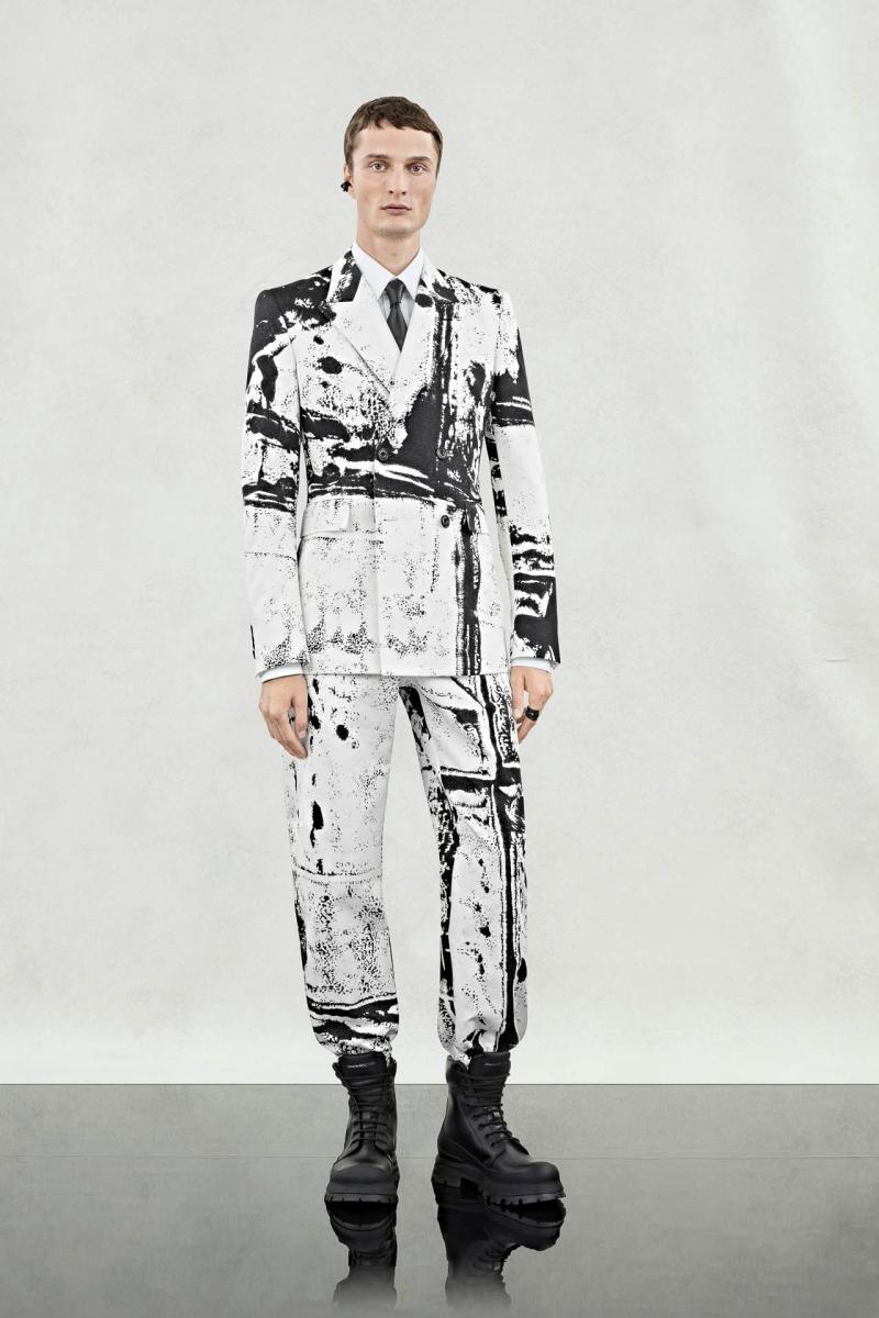 11 (1) (1) (1) (1) (1) (1) (1) (1) (1) (1) (1)