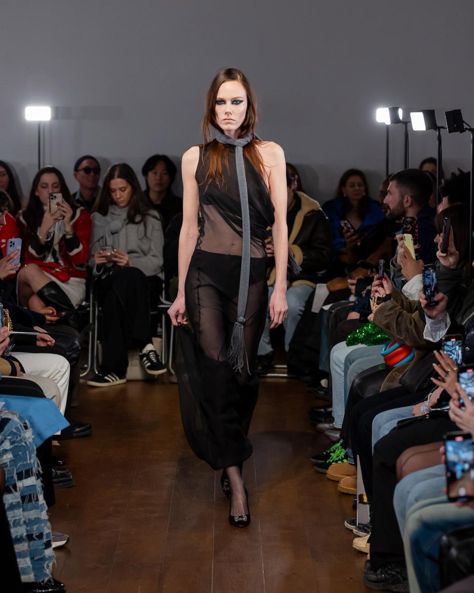 Aaron-Esh IG High look01