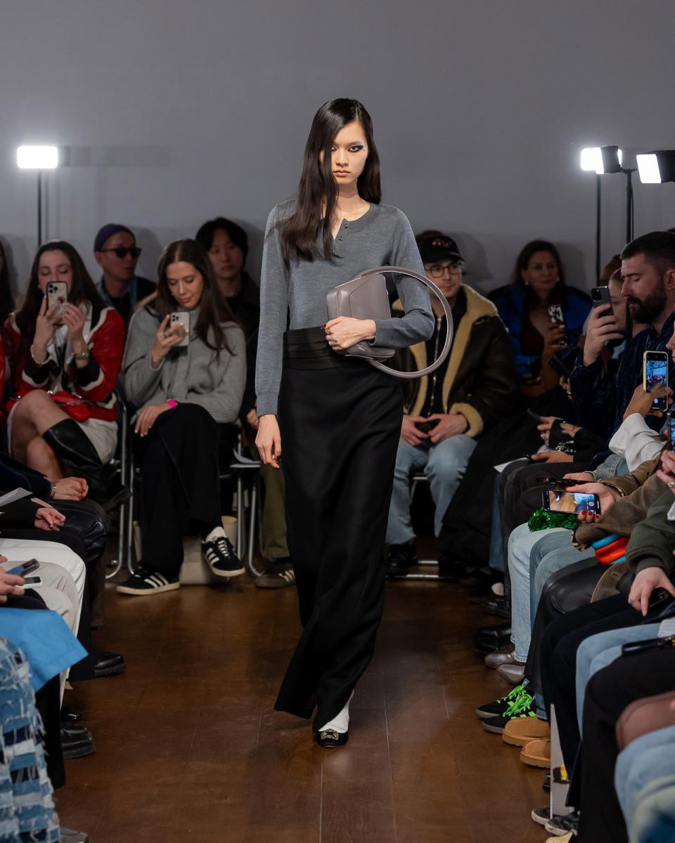 Aaron-Esh IG High look04