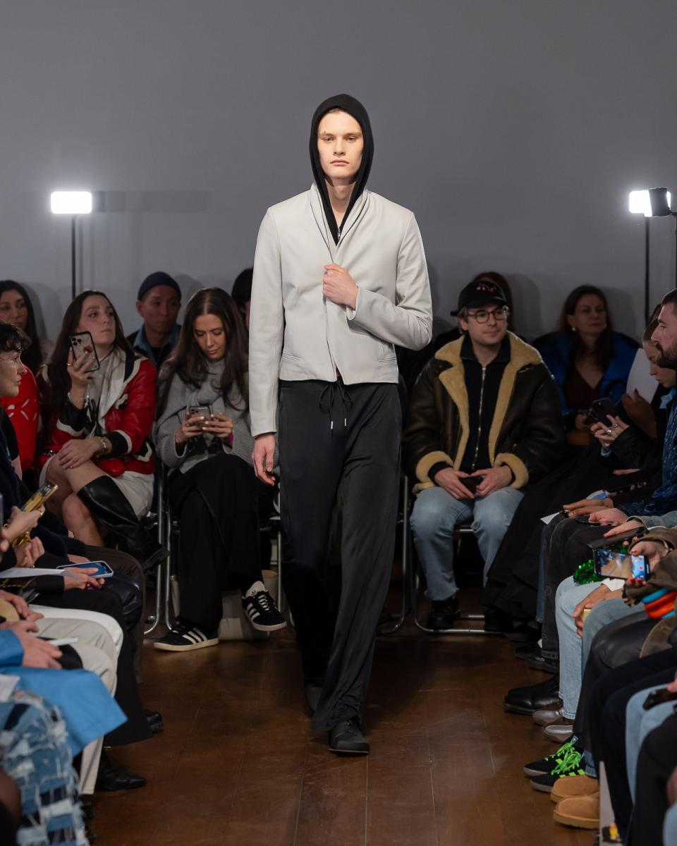 Aaron-Esh IG High look13