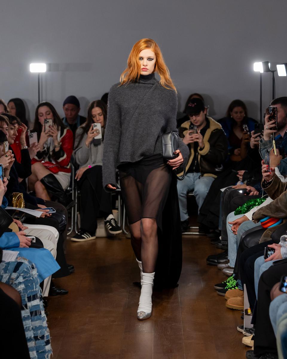 Aaron-Esh IG High look15