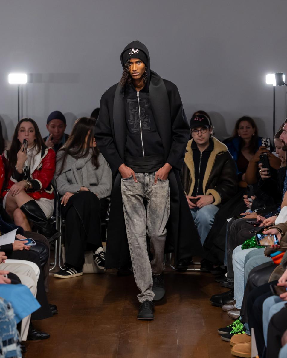 Aaron-Esh IG High look17