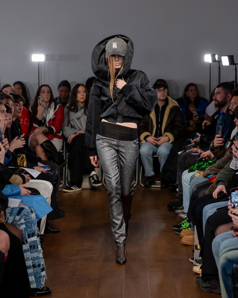 Aaron-Esh IG High look19