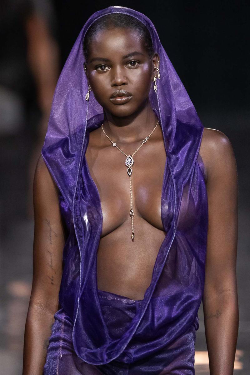 2023 Messika High Jewelry Show - Runway