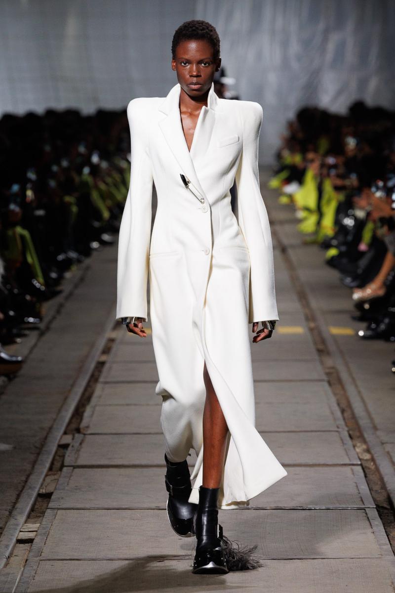 Alexander McQueen RTW AW24 Look 10