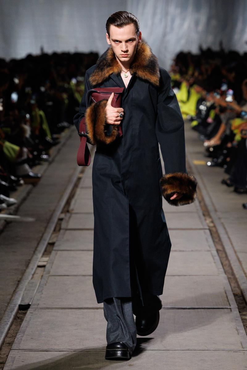 Alexander McQueen RTW AW24 Look 13