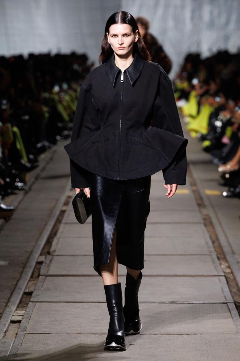 Alexander McQueen RTW AW24 Look 14