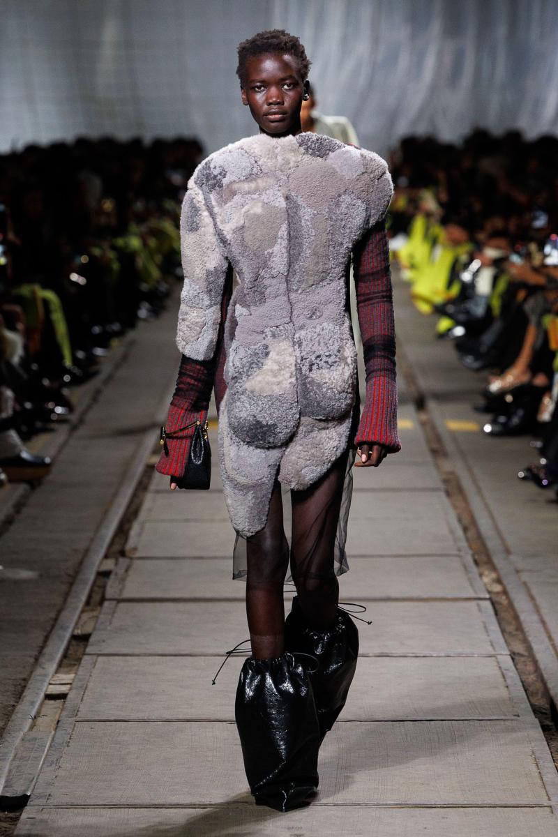 Alexander McQueen RTW AW24 Look 35