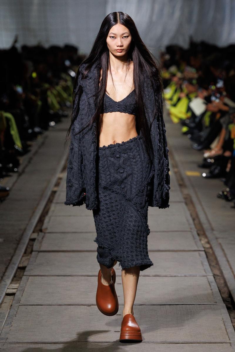 Alexander McQueen RTW AW24 Look 47