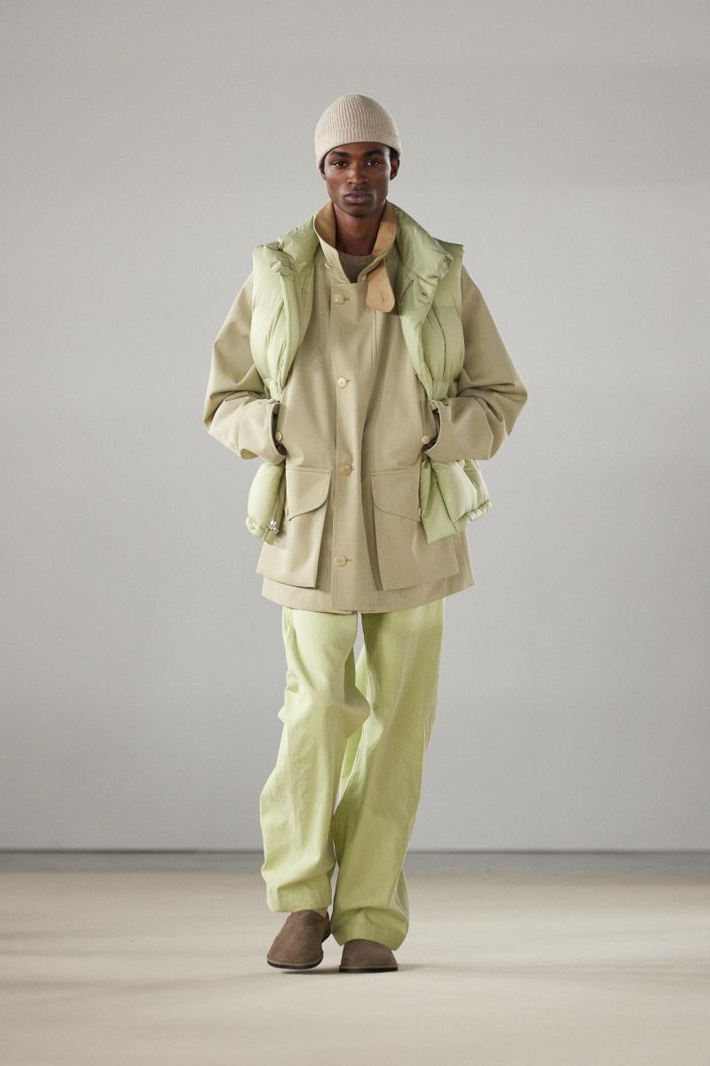 Auralee fw24 runway press look 17