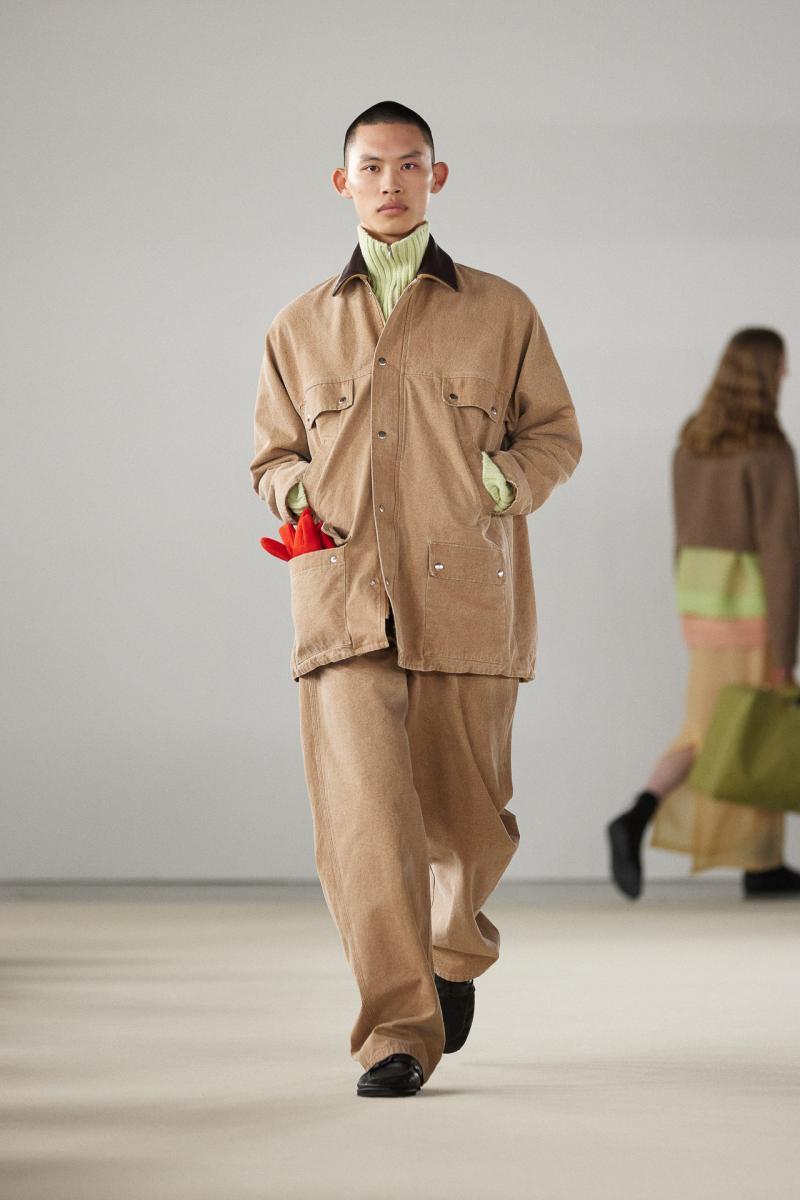 Auralee fw24 runway press look 19