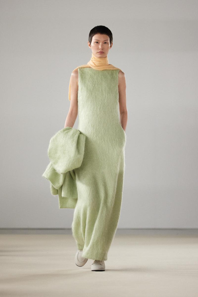 Auralee fw24 runway press look 20