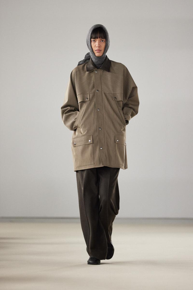 Auralee fw24 runway press look 26
