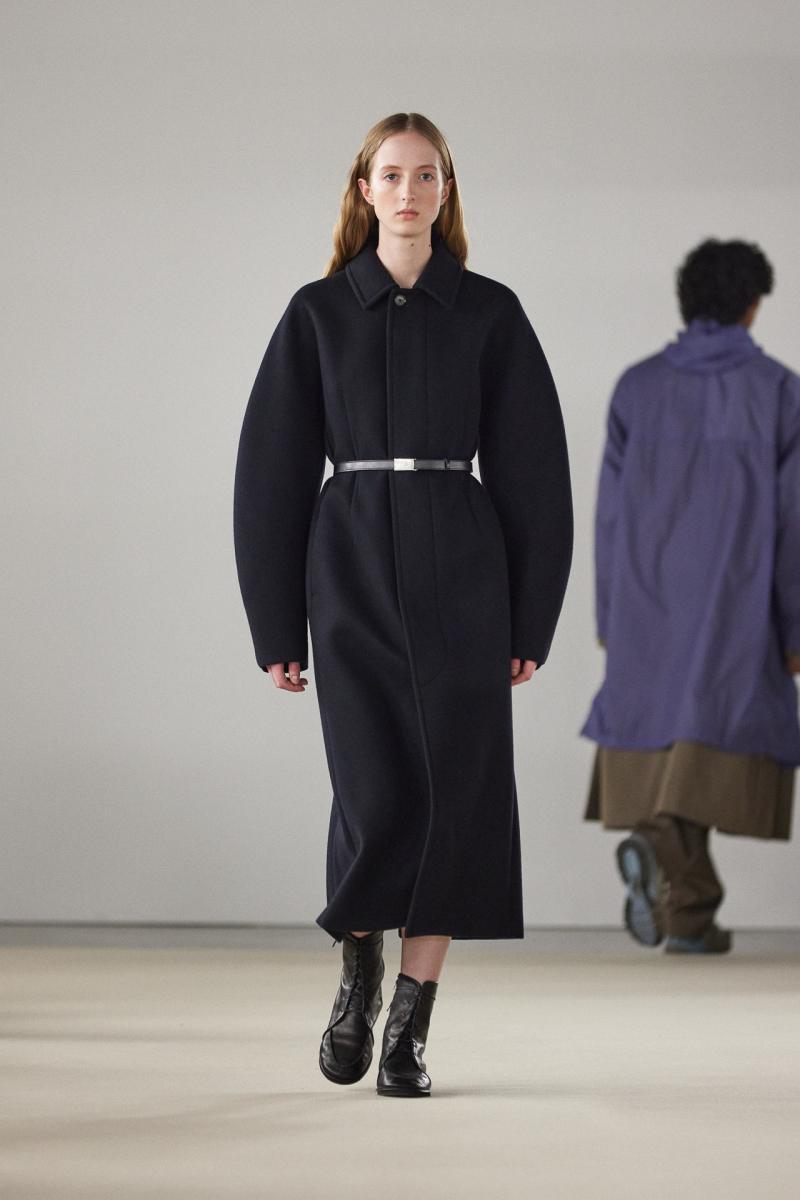 Auralee fw24 runway press look 36