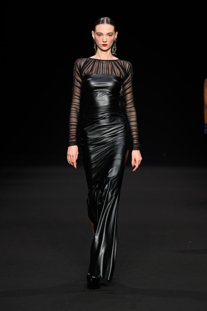 CHIARA-BONI-La-Petite-Robe Fashion-Show Fall-Winter-24-25 -15
