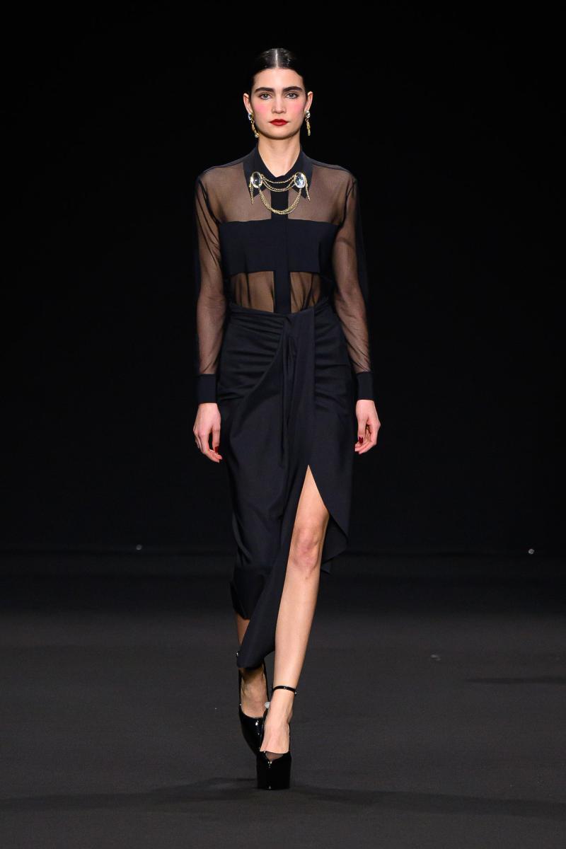 CHIARA-BONI-La-Petite-Robe Fashion-Show Fall-Winter-24-25 -16