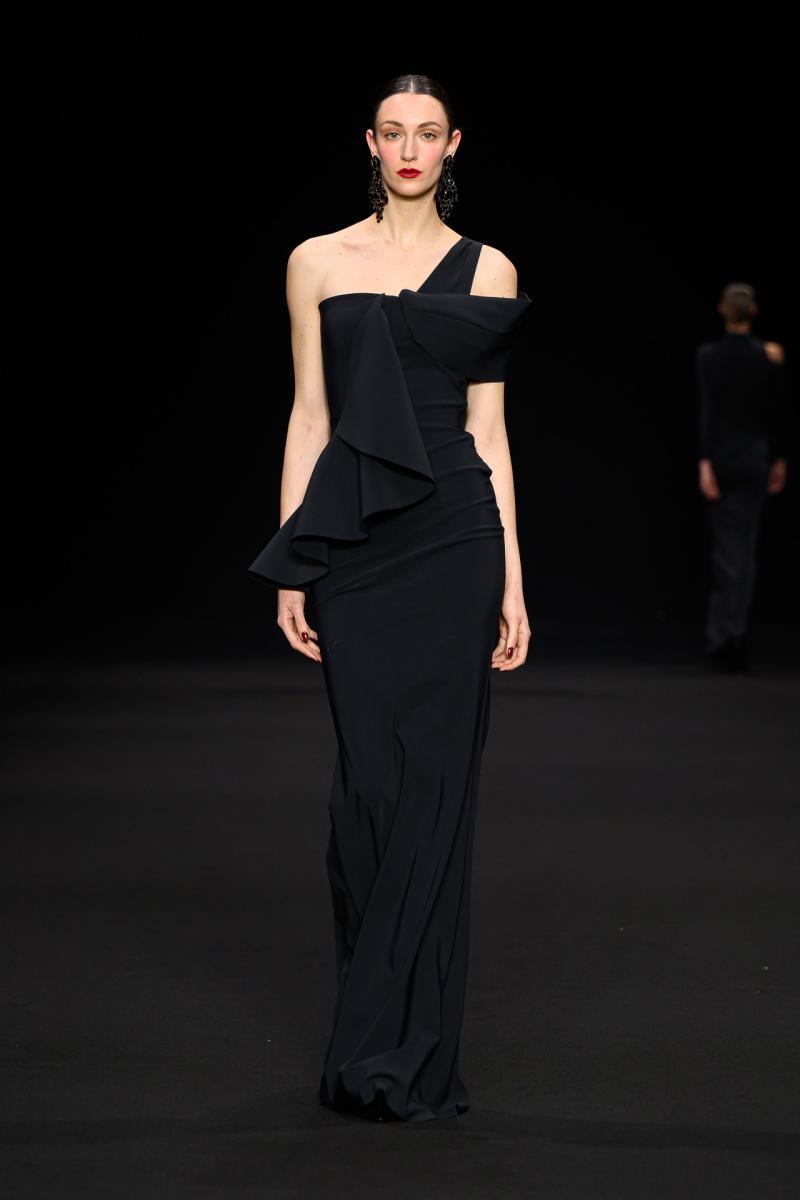 CHIARA-BONI-La-Petite-Robe Fashion-Show Fall-Winter-24-25 -26