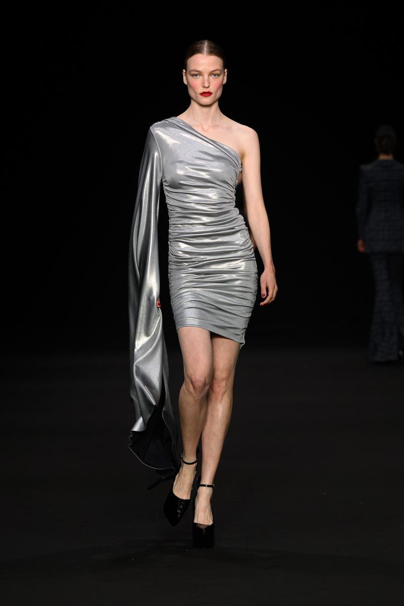CHIARA-BONI-La-Petite-Robe Fashion-Show Fall-Winter-24-25 -32