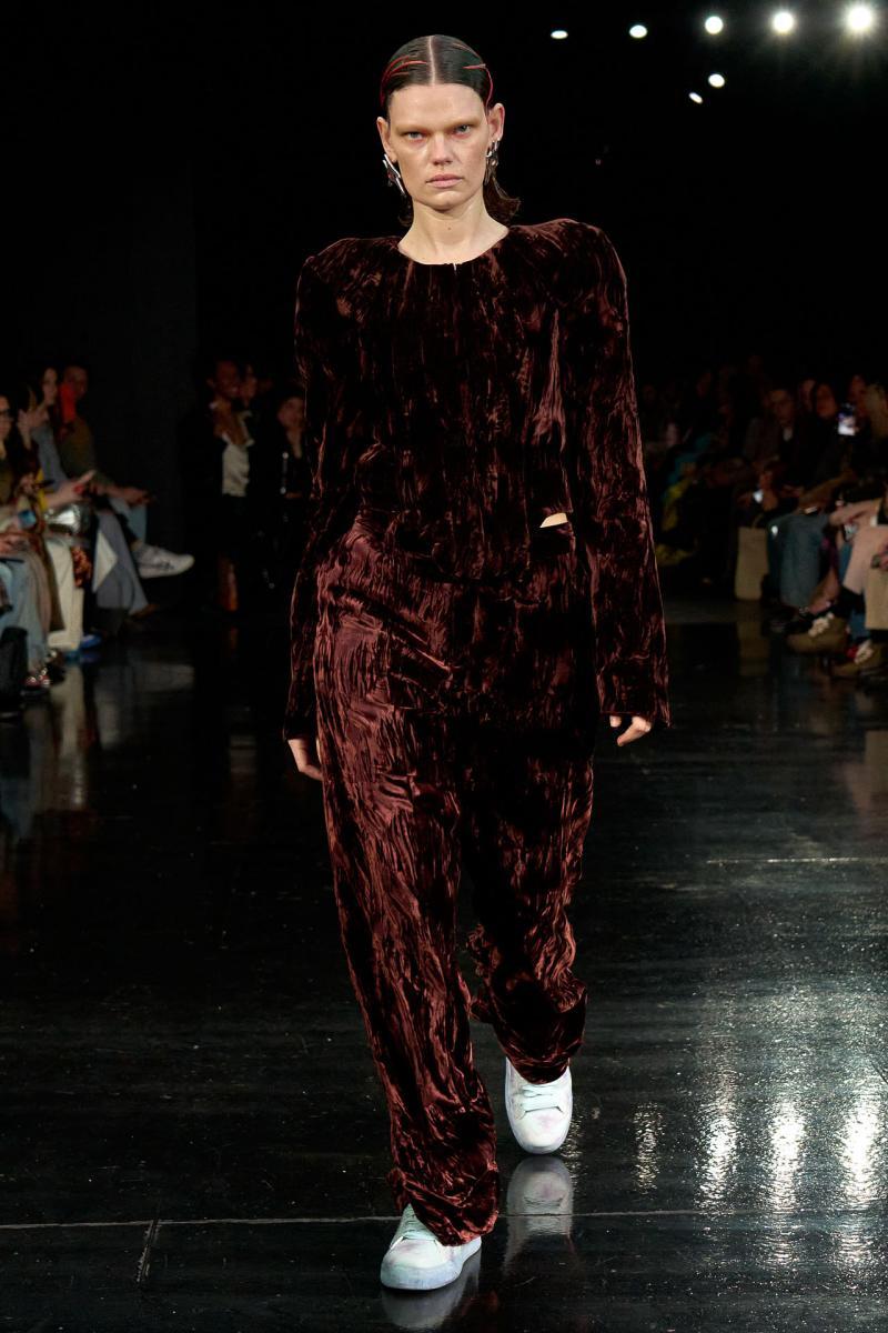 Photo: Daniele Oberrauch / Gorunway.com