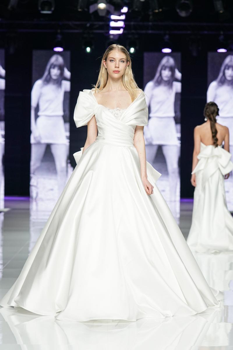 Elisabetta-Polignano-@Si-Sposaitalia-Collezioni-2024-8