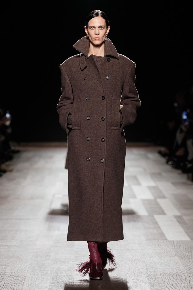 Ferragamo-FW24-09