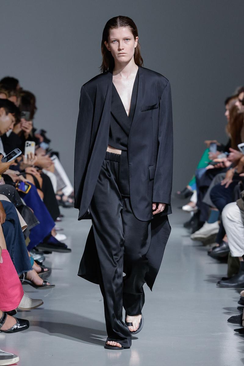 Gauchere ss24 runway press look21