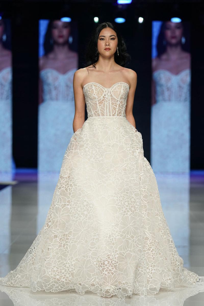 Global-Bridal-House-@Si-Sposaitalia-Collezioni-2024-24