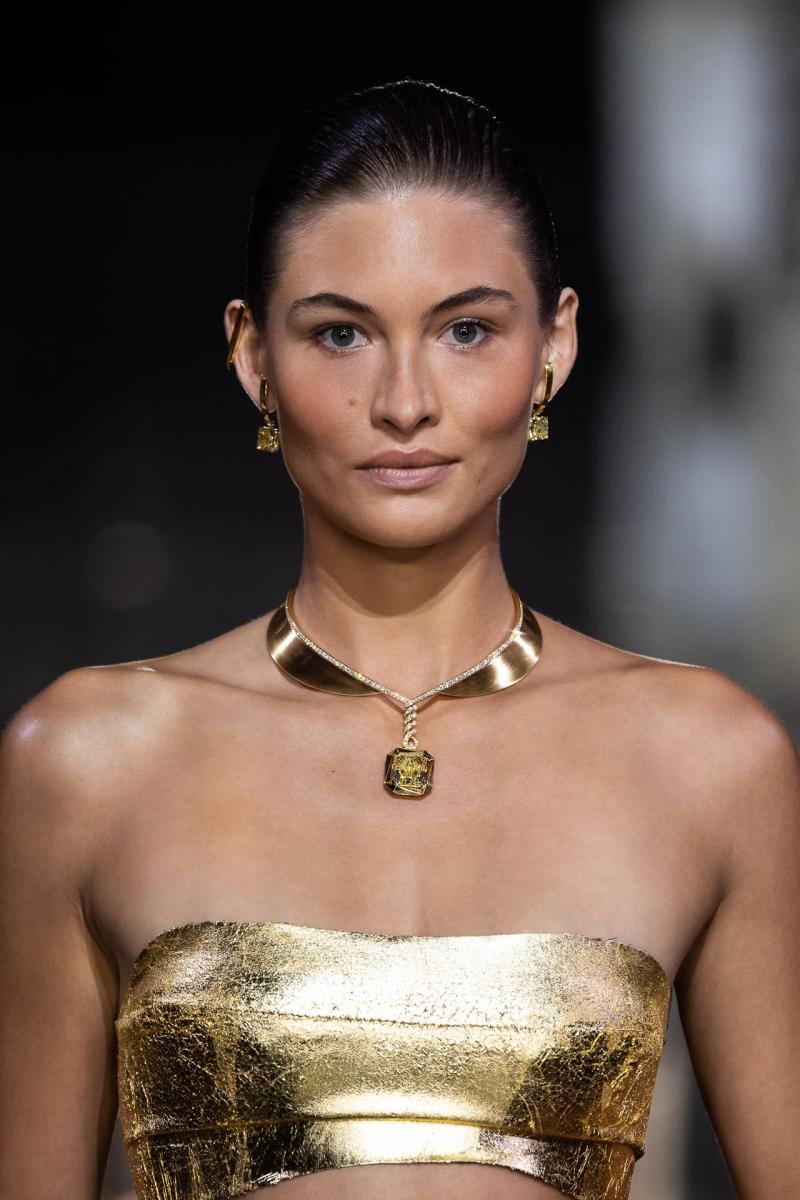 2023 Messika High Jewelry Show - Runway