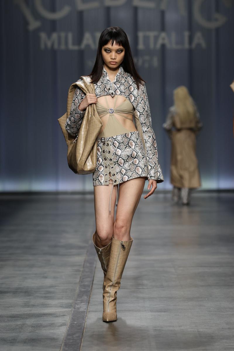 ICEBERG FASHIONSHOW SS24 Look-27