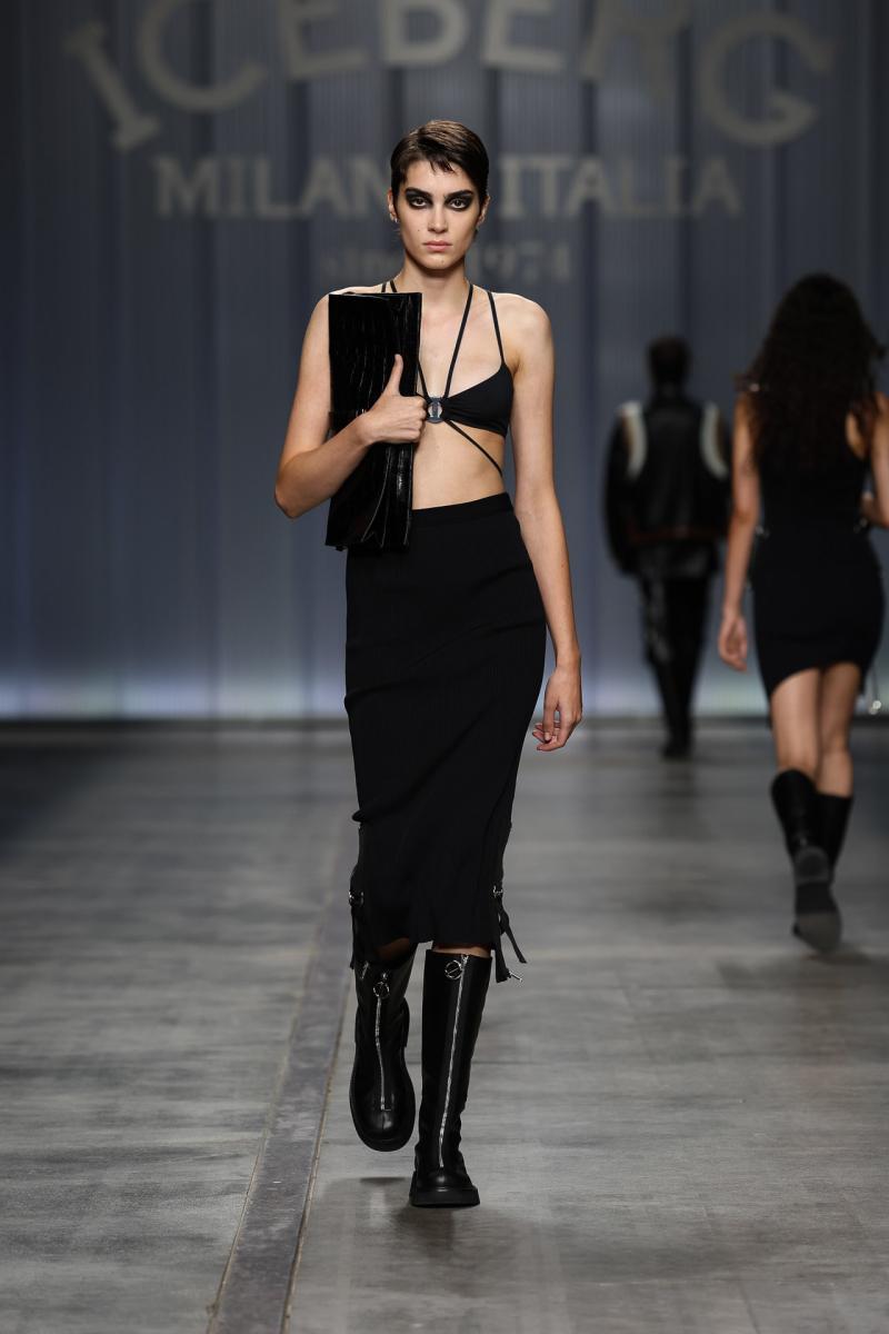 ICEBERG FASHIONSHOW SS24 Look-38